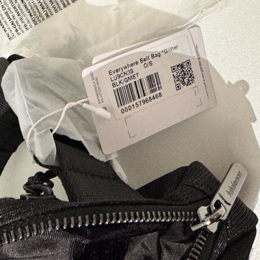 Lululemon Everywhere Belt Bag - Picture 14 of 14